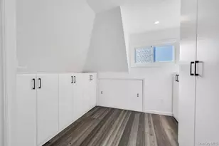 10 Petal Ln, Hicksville, NY 11801 - Photo 20