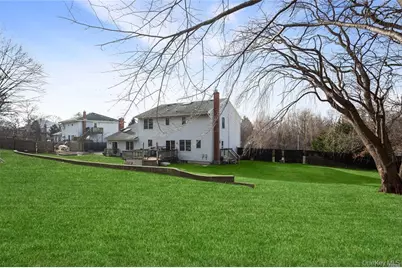 15 Eton Road, Farmingville, NY 11738 - Photo 14