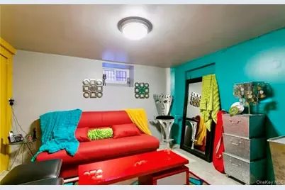 133 W 195th Street, Bronx, NY 10468 - Photo 6