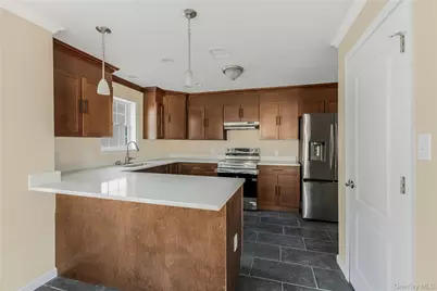 316 E 4th Street, Mount Vernon, NY 10553 - Photo 4