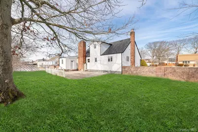 42 Ronald Drive N, Amityville, NY 11701 - Photo 6