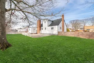 42 Ronald Dr N, Amityville, NY 11701 - Photo 6