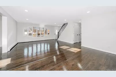 42 Ronald Drive N, Amityville, NY 11701 - Photo 10