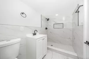 42 Ronald Dr N, Amityville, NY 11701 - Photo 28