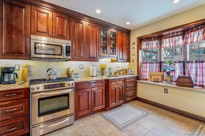 2724 166th Street, Flushing, NY 11358 - Photo 8