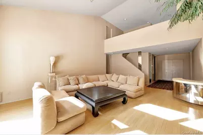 27 Fairway Drive, Manhasset, NY 11030 - Photo 12