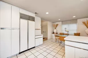 27 Fairway Dr, Manhasset, NY 11030 - Photo 6