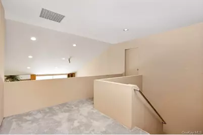 27 Fairway Drive, Manhasset, NY 11030 - Photo 28