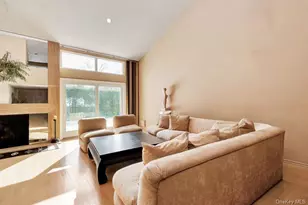 27 Fairway Dr, Manhasset, NY 11030 - Photo 14