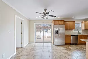 6 Edward Ct, Ronkonkoma, NY 11779 - Photo 12