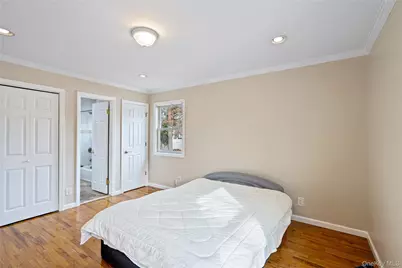 6 Edward Court, Ronkonkoma, NY 11779 - Photo 20