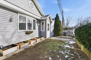 24 Poplar Ave, Bronx, NY 10465 - Photo 14