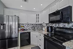 825 S Ocean Ave, Freeport, NY 11520 - Photo 14