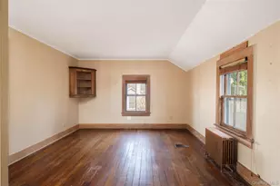 506 5th St, Greenport, NY 11944 - Photo 12