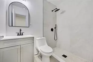 1143 E 224th St, Bronx, NY 10466 - Photo 8