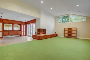 25 North Dr, Great Neck, NY 11021 - Photo 4