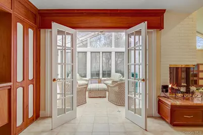 25 North Drive, Great Neck, NY 11021 - Photo 8