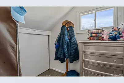 101 Stewart Street, Floral Park, NY 11001 - Photo 18
