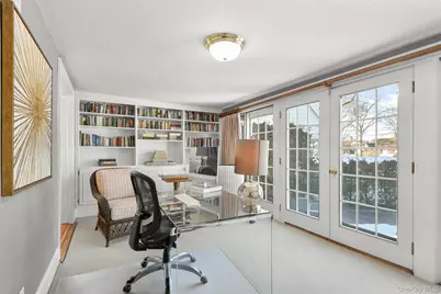 551 Wolfs Lane, Pelham, NY 10803 - Photo 12