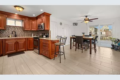 19 W 13th Road, Far Rockaway, NY 11693 - Photo 8