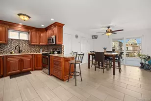 19 W 13th Rd, Far Rockaway, NY 11693 - Photo 8