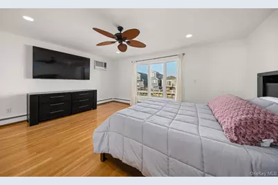 19 W 13th Road, Far Rockaway, NY 11693 - Photo 10