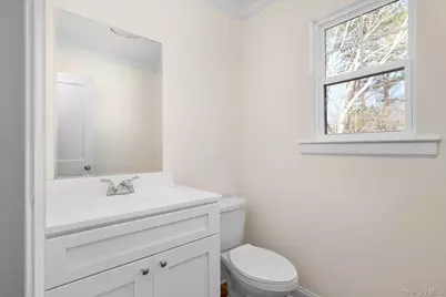 43 Shirley Lane, Medford, NY 11763 - Photo 10