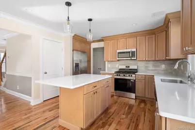 43 Shirley Lane, Medford, NY 11763 - Photo 6