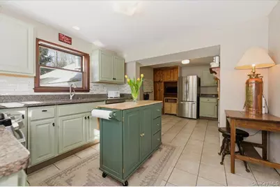 41 Plumbrook Road, Katonah, NY 10536 - Photo 12