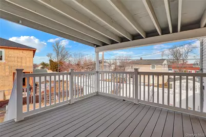 31 Bluespruce Road, Levittown, NY 11756 - Photo 28