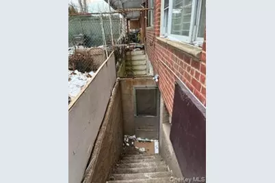 122-52 Springfield Boulevard, Springfield Gardens, NY 11413 - Photo 24