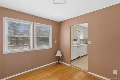 50 Laurelton Avenue, Selden, NY 11784 - Photo 10
