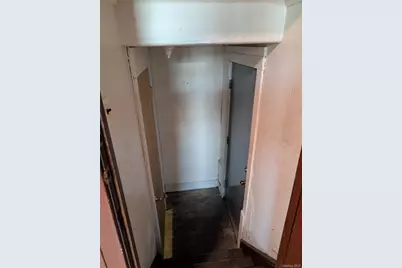 105 Courtney Avenue, Newburgh, NY 12550 - Photo 16