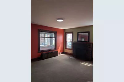 105 Courtney Avenue, Newburgh, NY 12550 - Photo 6