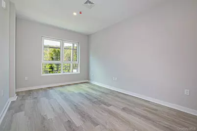 500 Commerce Street #108, Hawthorne, NY 10532 - Photo 6