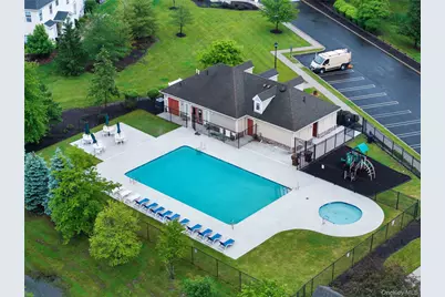 49 Woodside Knolls Drive, Middletown, NY 10940 - Photo 2