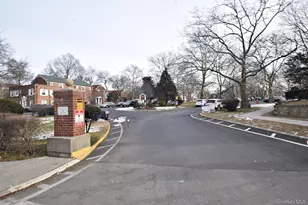 144-24 Village Rd, Kew Gardens, NY 11435 - Photo 4