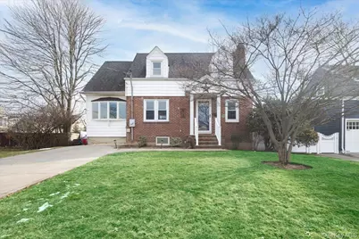 3195 Nantucket Lane, Oceanside, NY 11572 - Photo 2