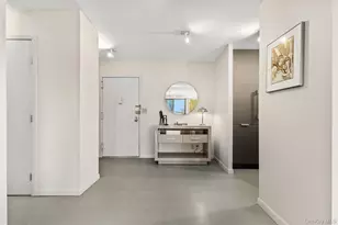 15 Stewart Pl, White Plains, NY 10603 - Photo 2