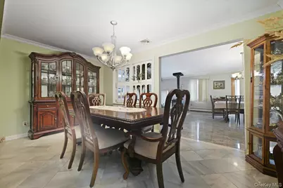 146 Longwood Avenue, Westbury, NY 11590 - Photo 10