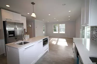 41B Mohegan Avenue, Port Washington, NY 11050 - Photo 6