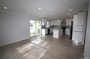 41B Mohegan Ave, Port Washington, NY 11050 - Photo 4