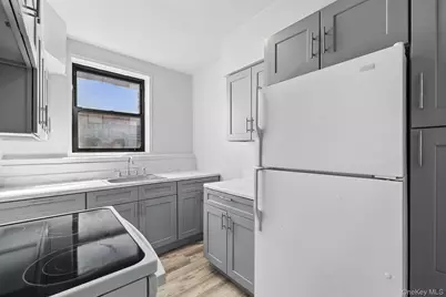 10 N Broadway #3H, White Plains, NY 10601 - Photo 8