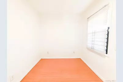 806 Oliver Avenue, Westbury, NY 11590 - Photo 8