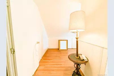 806 Oliver Avenue, Westbury, NY 11590 - Photo 18