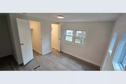 525 Riverleigh Ave Unit 116, Riverhead, NY 11901 - Photo 18