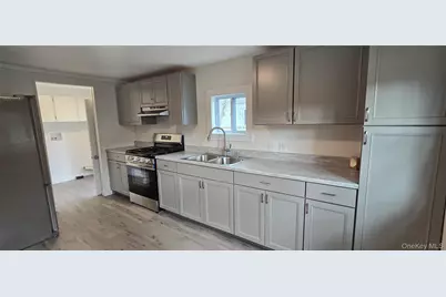 525 Riverleigh Ave Unit 116, Riverhead, NY 11901 - Photo 12