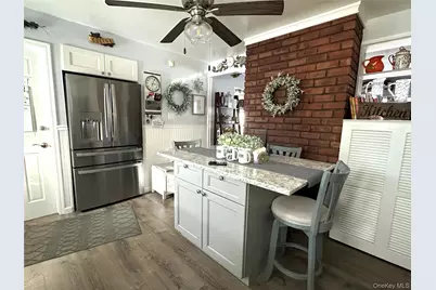 166 Choir Lane E, Westbury, NY 11590 - Photo 4