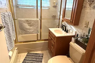 166 Choir Ln E, Westbury, NY 11590 - Photo 20