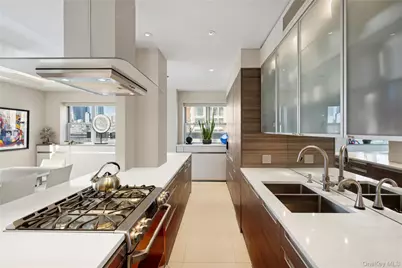 2 Fifth Avenue #14R, New York, NY 10011 - Photo 4